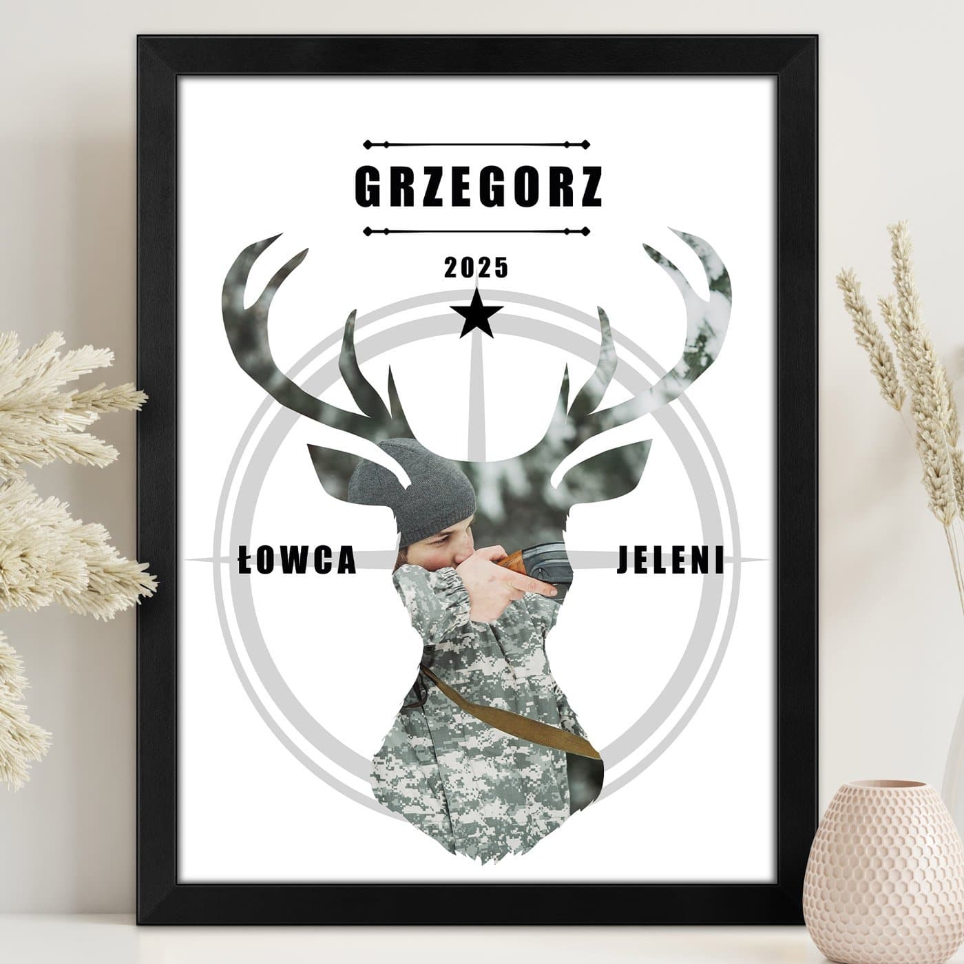 Plakat personalizowany ze zdjęciem w ramce z nadrukiem dla myśliwego na urodziny